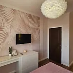 Soft Pink *