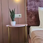 Soft Pink *