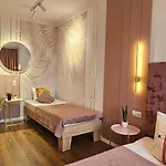 Apartment Soft Pink *