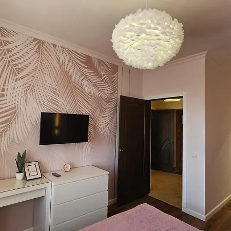 Soft Pink *