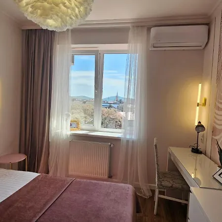 Διαμέρισμα завжди є світло! Soft Pink