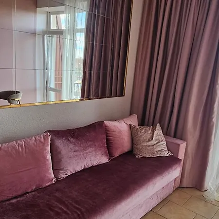 завжди є світло! Soft Pink Apartment Mukacheve